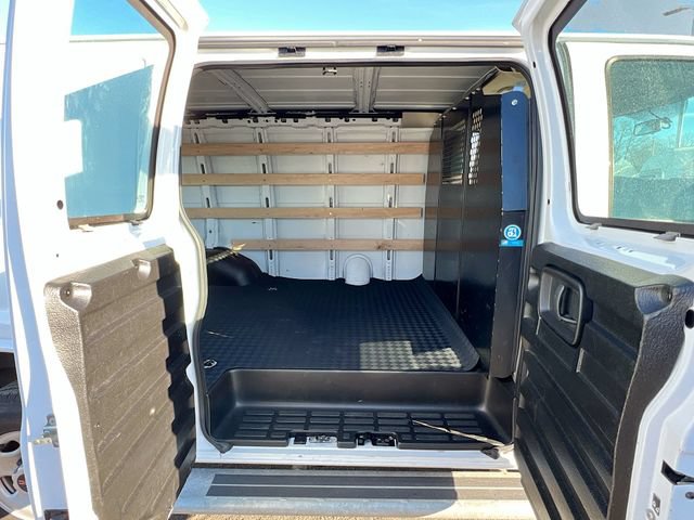 Used 2024 GMC Savana 2500 w/ Driver Convenience Package RWD image 27