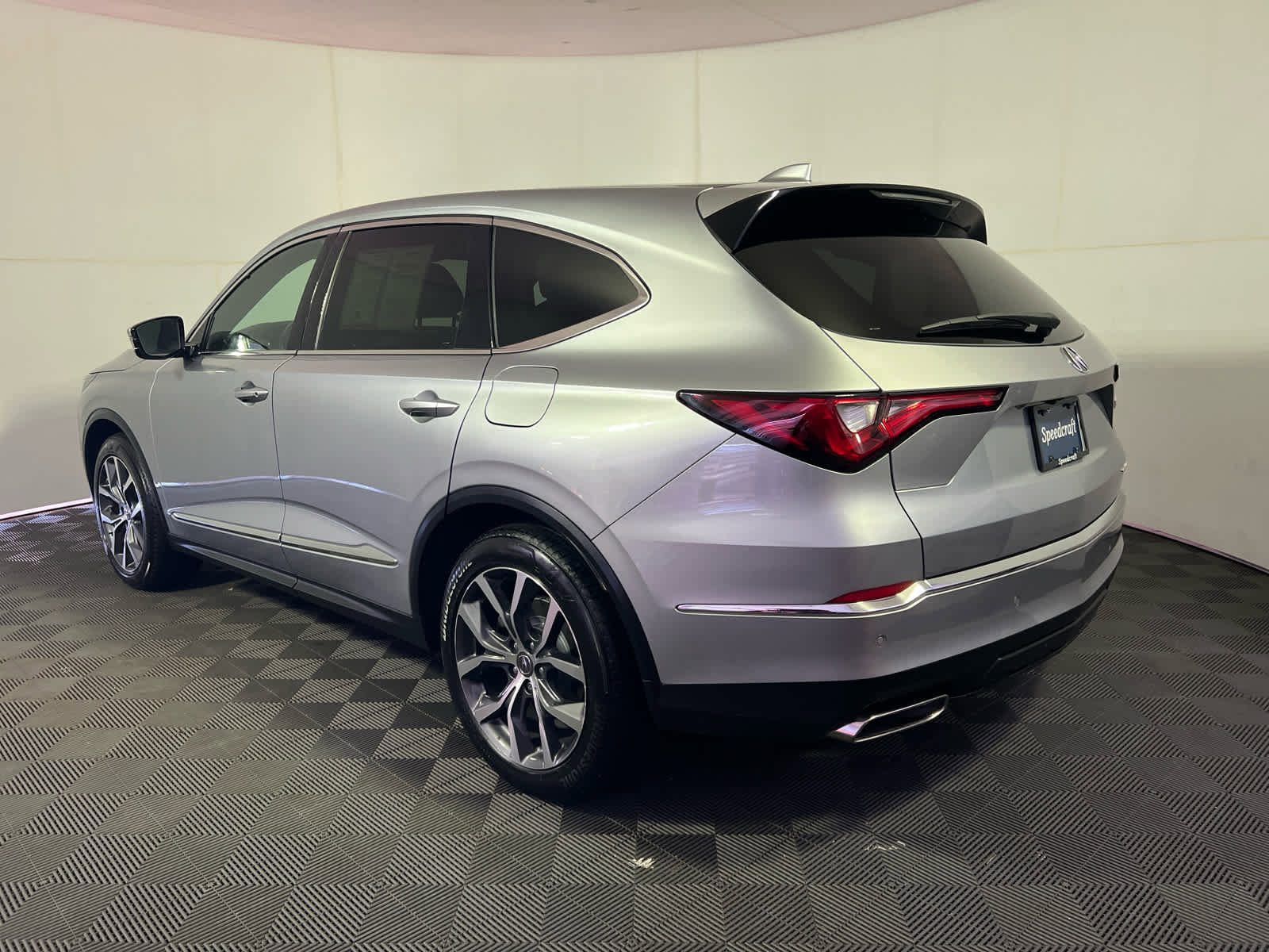 Certified 2023 Acura MDX SH-AWD w/ Technology Package image 5