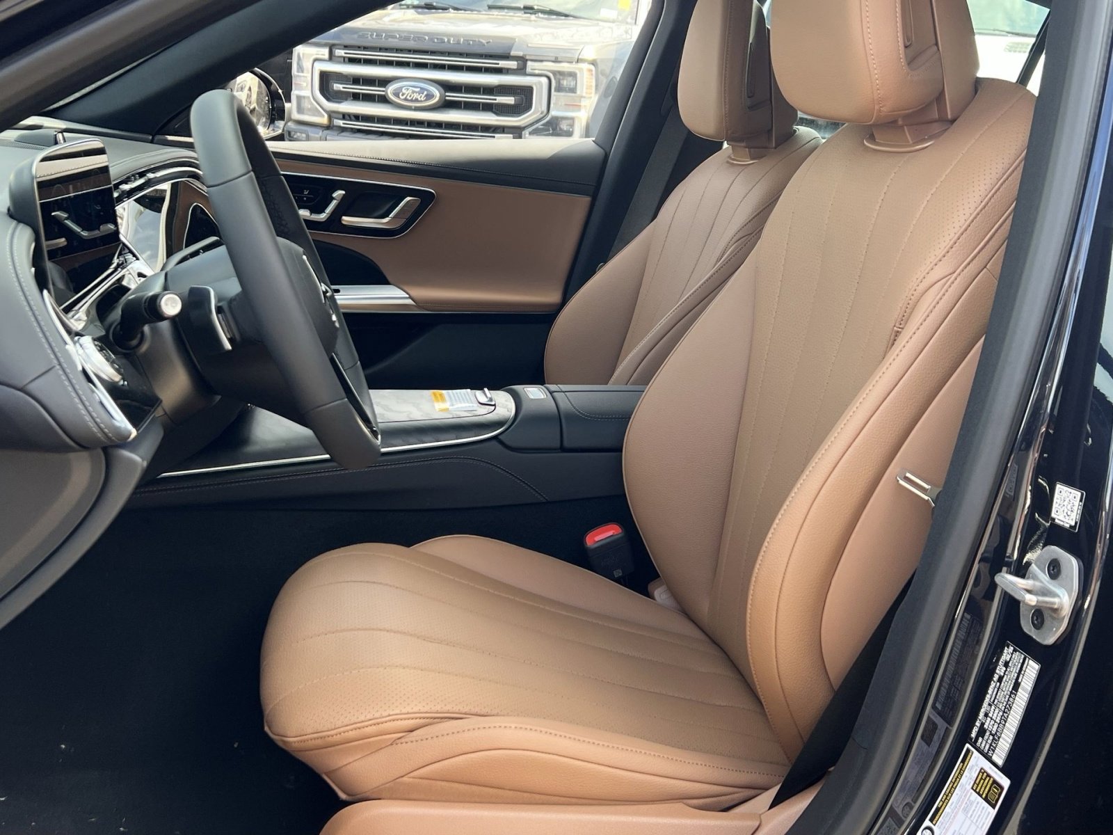 New 2026 Mercedes-Benz E 450 4MATIC Sedan image 11