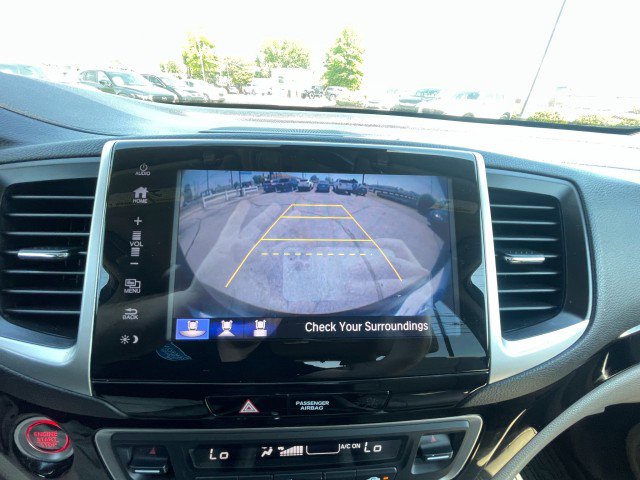 Used 2017 Honda Pilot Touring image 35