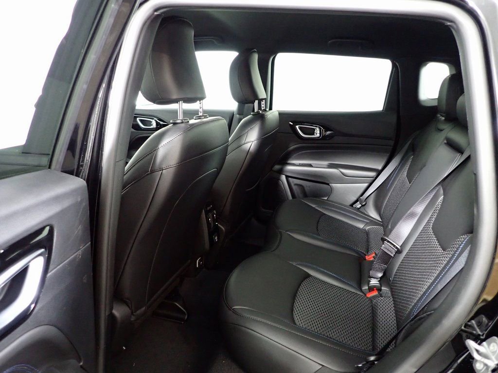 New 2026 Jeep Compass Latitude image 25