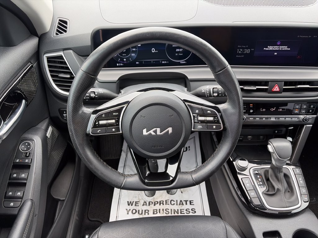 Used 2025 Kia Seltos SX w/ SX Sunroof Package AWD/4WD image 16