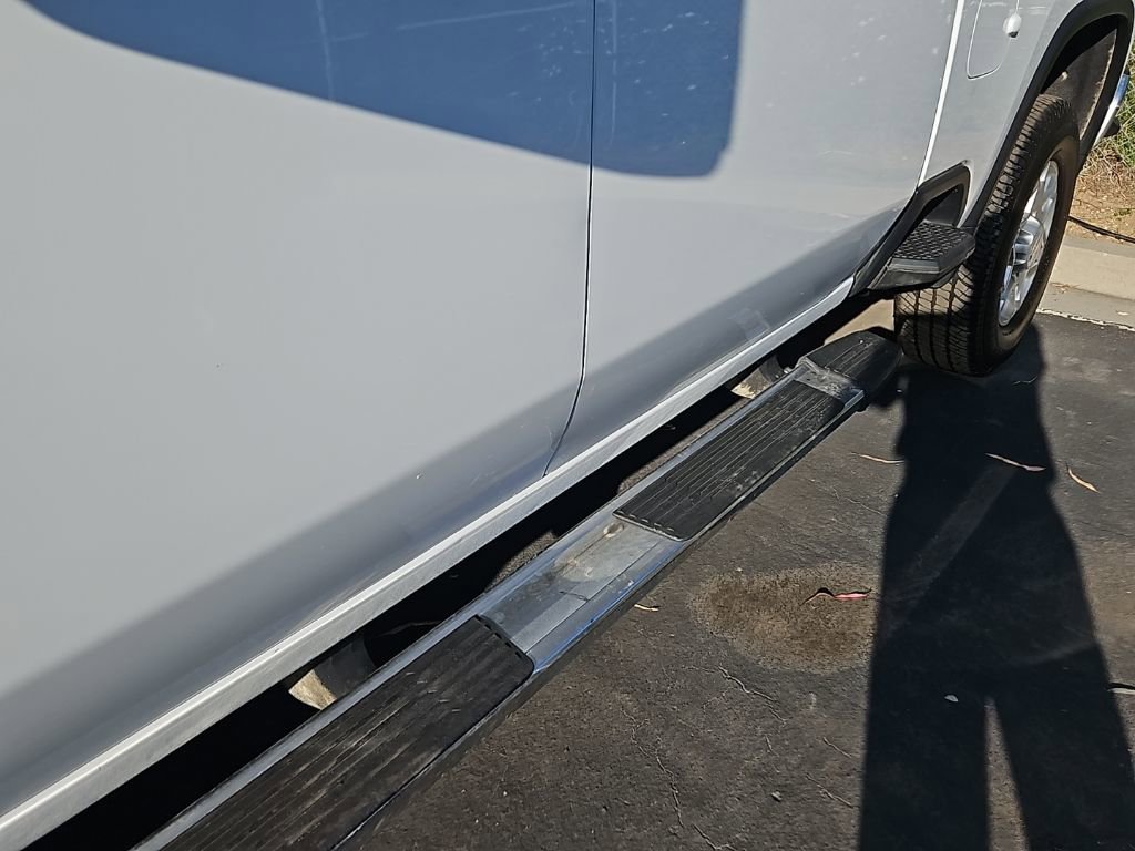 Used 2024 Chevrolet Silverado 2500 LT image 5