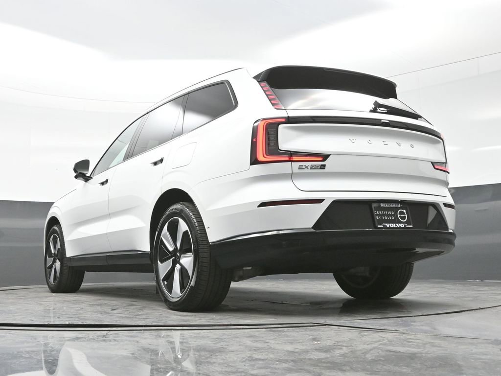 Used 2025 Volvo EX90 Plus image 24
