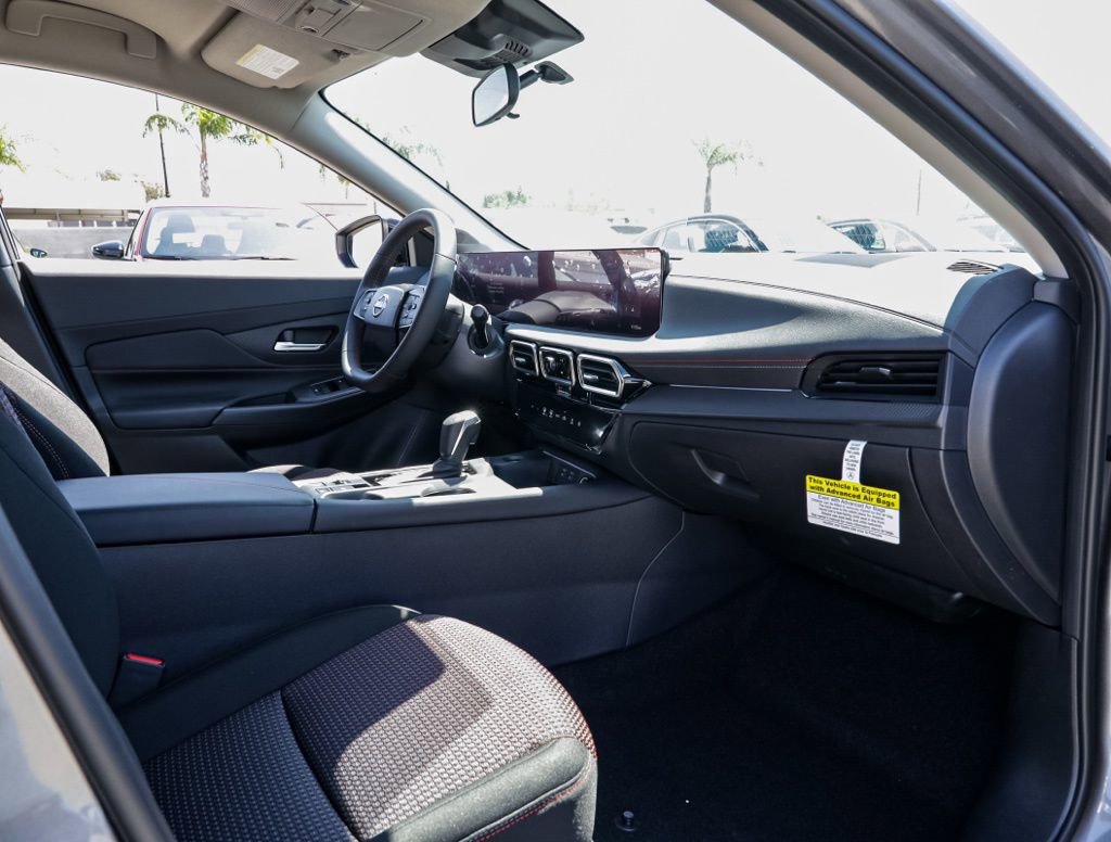 New 2026 Nissan Sentra SR FWD image 19