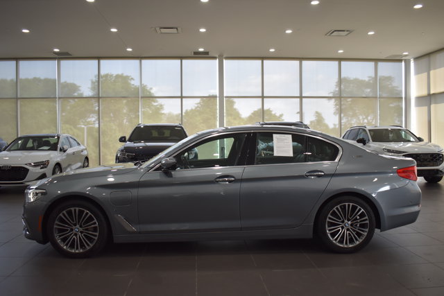 Used 2018 BMW 530e xDrive AWD/4WD image 4