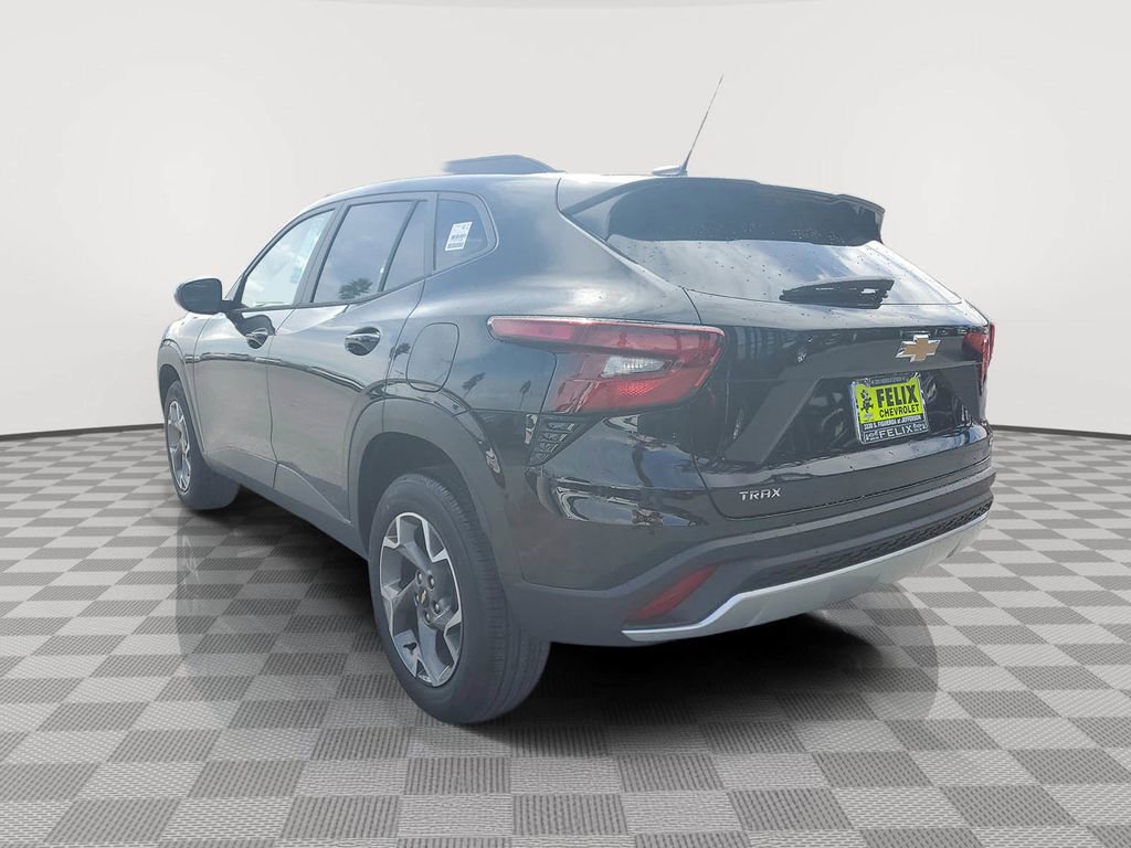 New 2026 Chevrolet Trax LT image 4
