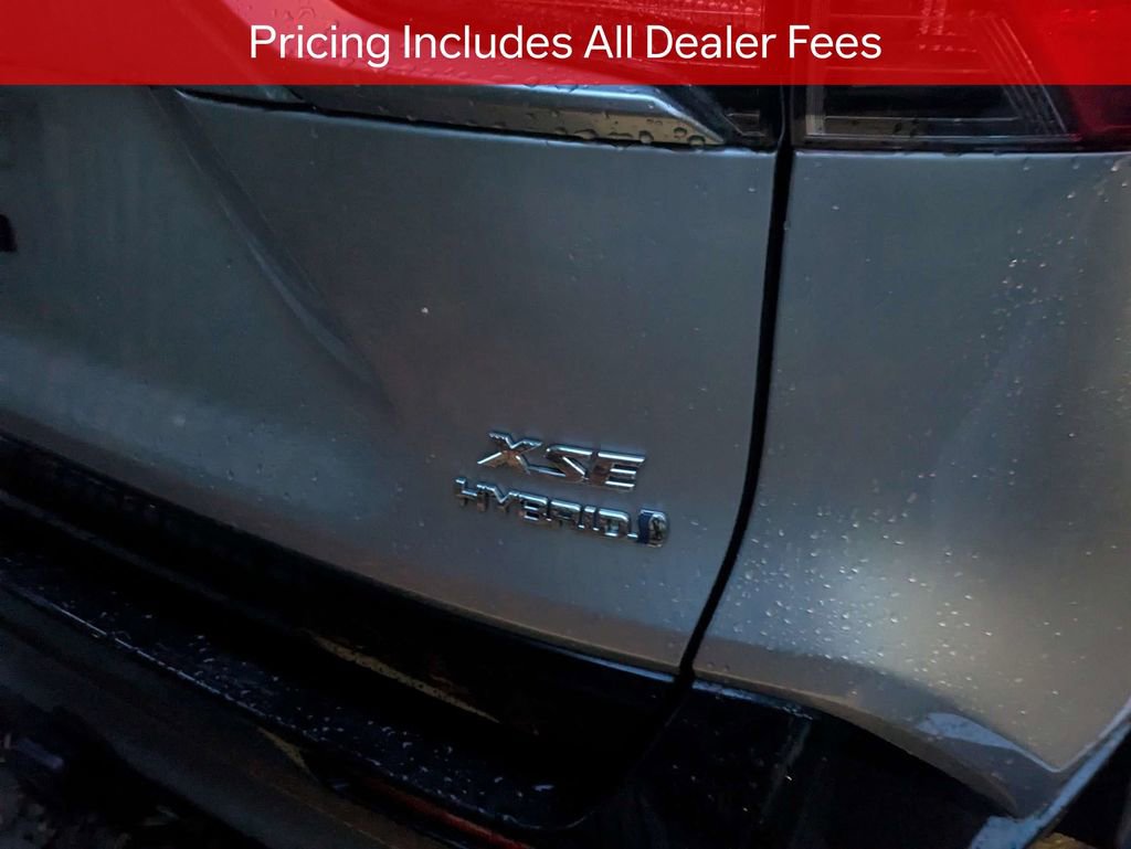 Used 2021 Toyota RAV4 XSE AWD/4WD image 8