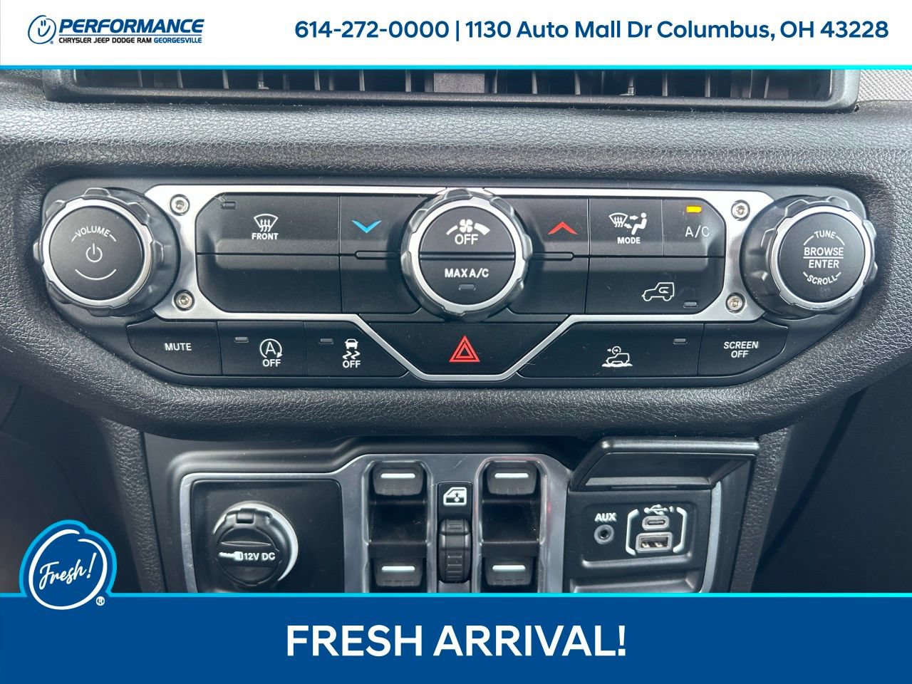 Used 2025 Jeep Gladiator Sport AWD/4WD image 24
