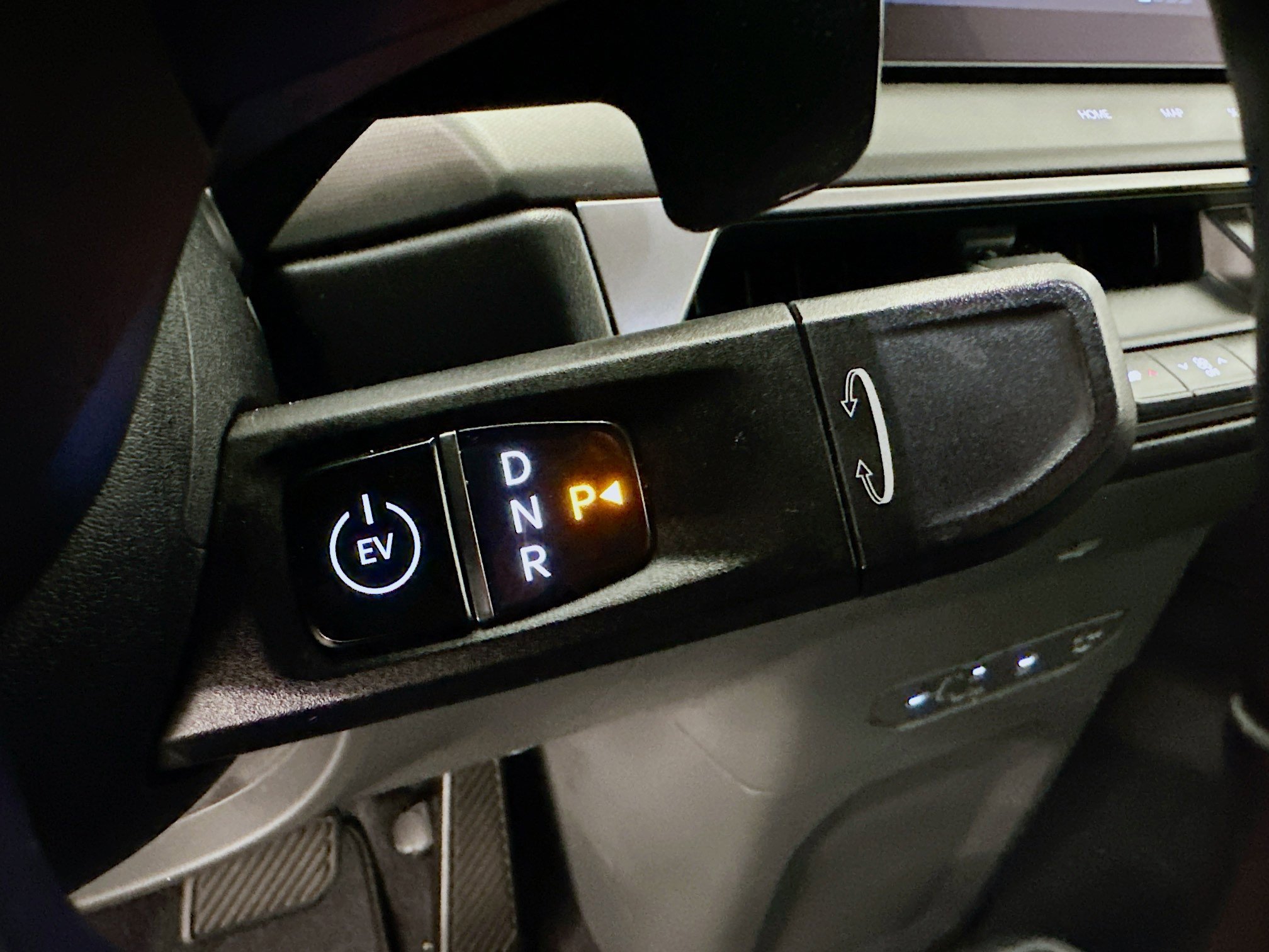 Used 2024 Kia EV9 Wind image 25