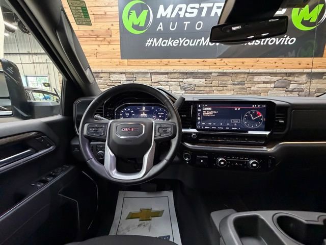 Used 2023 GMC Sierra 1500 SLE AWD/4WD image 17