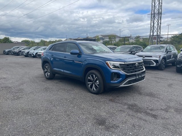 New 2025 Volkswagen Atlas Cross Sport SE image 5