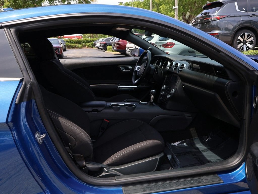 Used 2022 Ford Mustang Coupe RWD image 25