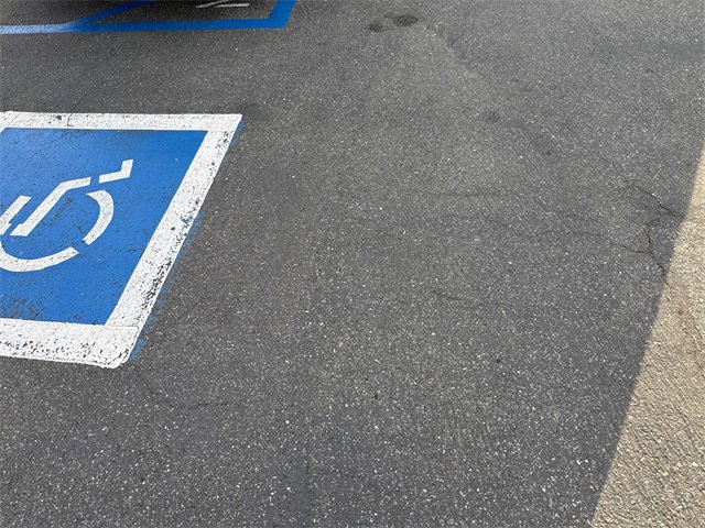 Used 2025 Volkswagen Taos S image 15