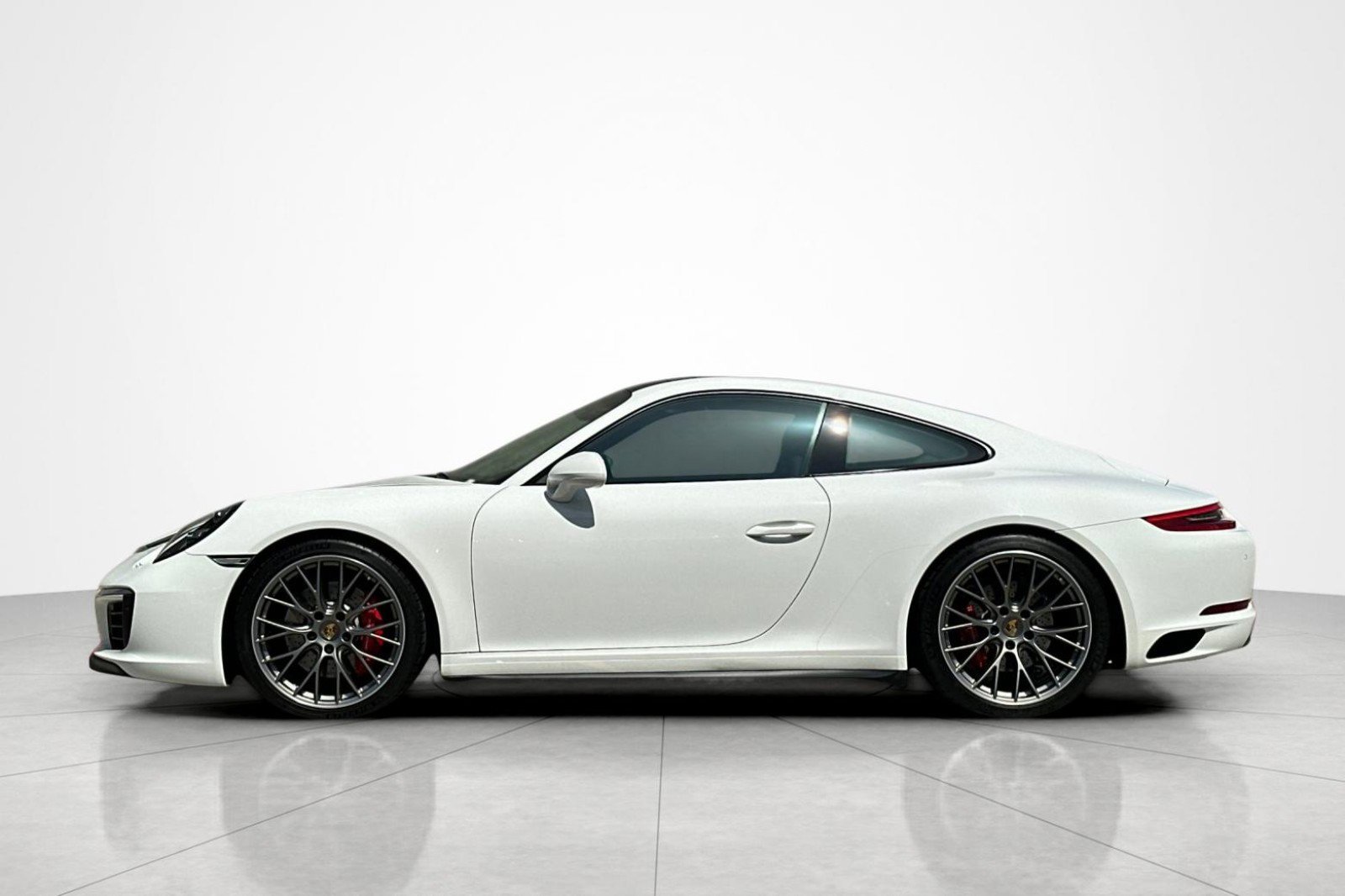 Used 2017 Porsche 911 Carrera S RWD image 2