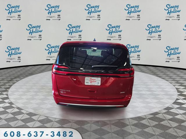 New 2027 Chrysler Pacifica Select AWD/4WD image 6