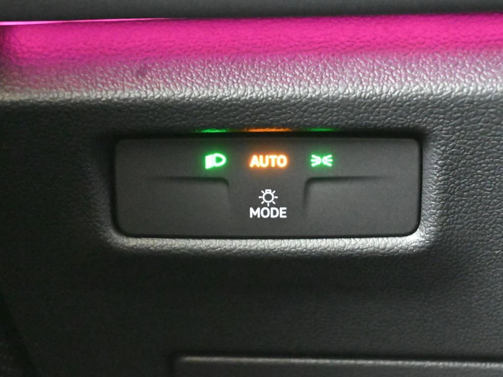 New 2026 Volkswagen Tiguan SE R-Line image 24