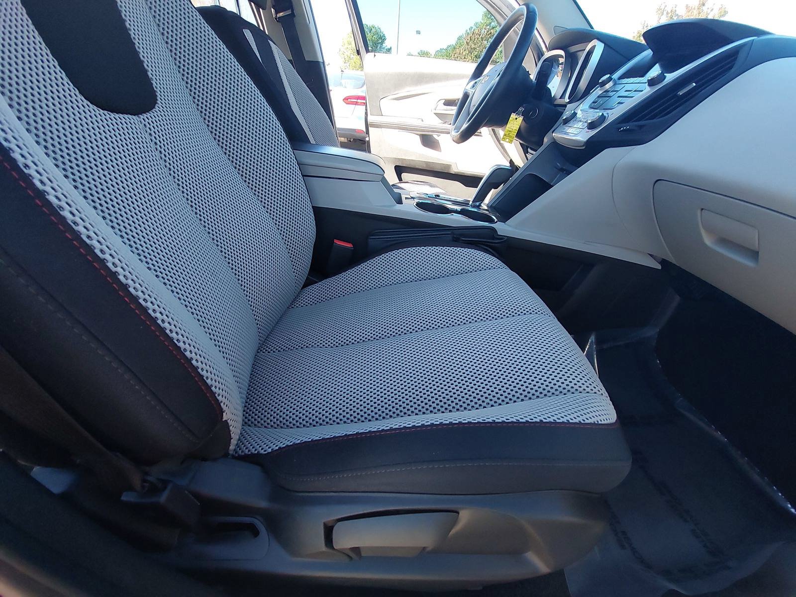Used 2015 Chevrolet Equinox LT w/ Driver Convenience Package FWD image 10