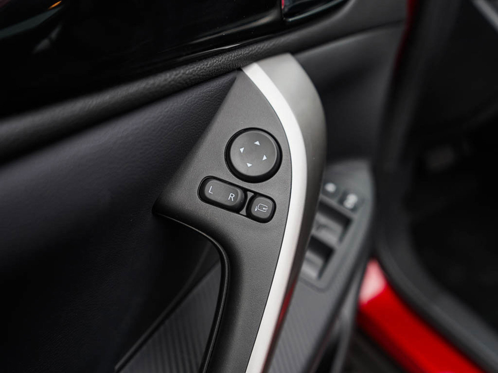 New 2025 Mitsubishi Eclipse Cross SE image 18