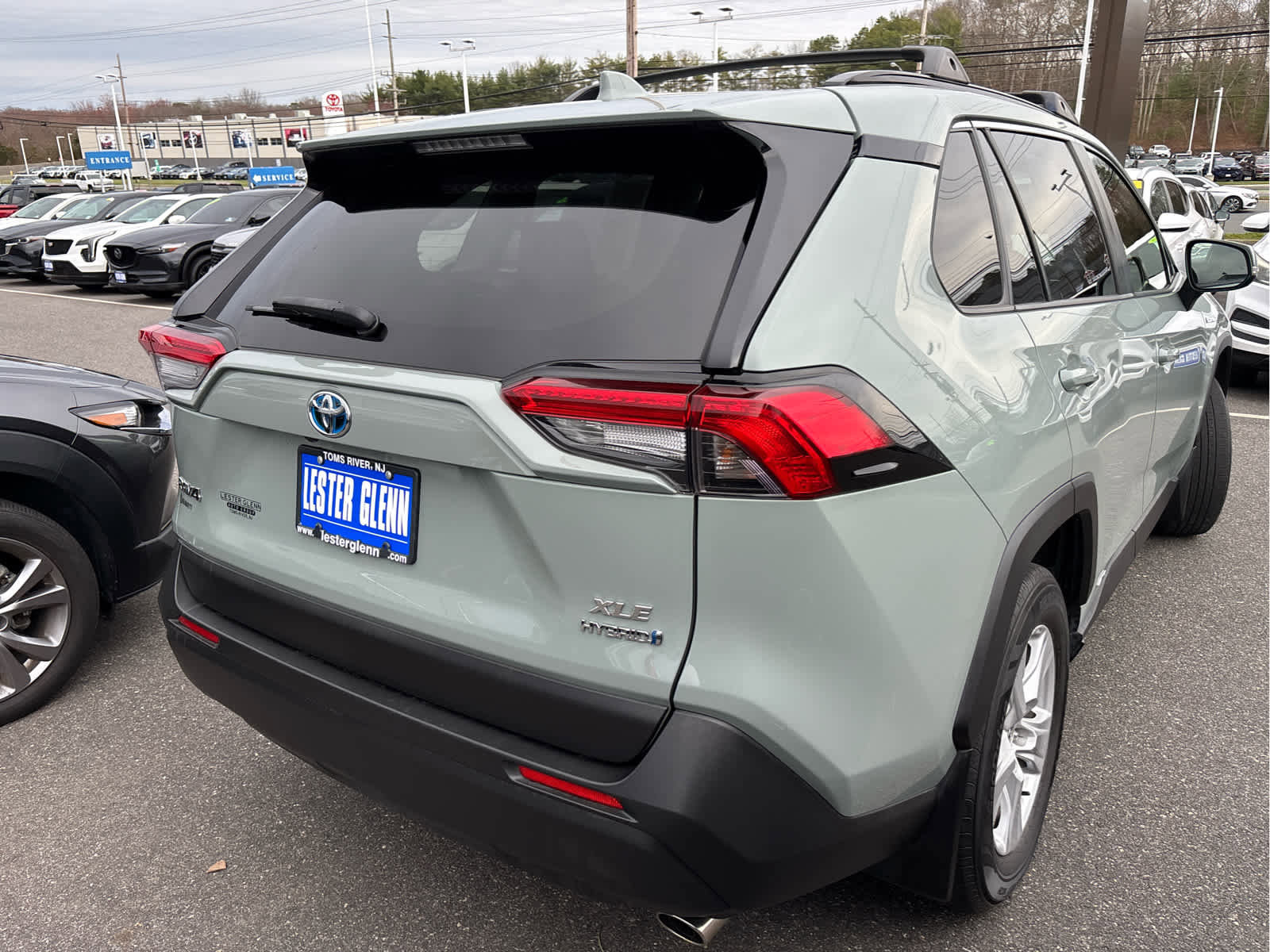 Used 2021 Toyota RAV4 XLE w/ Convenience Package image 31