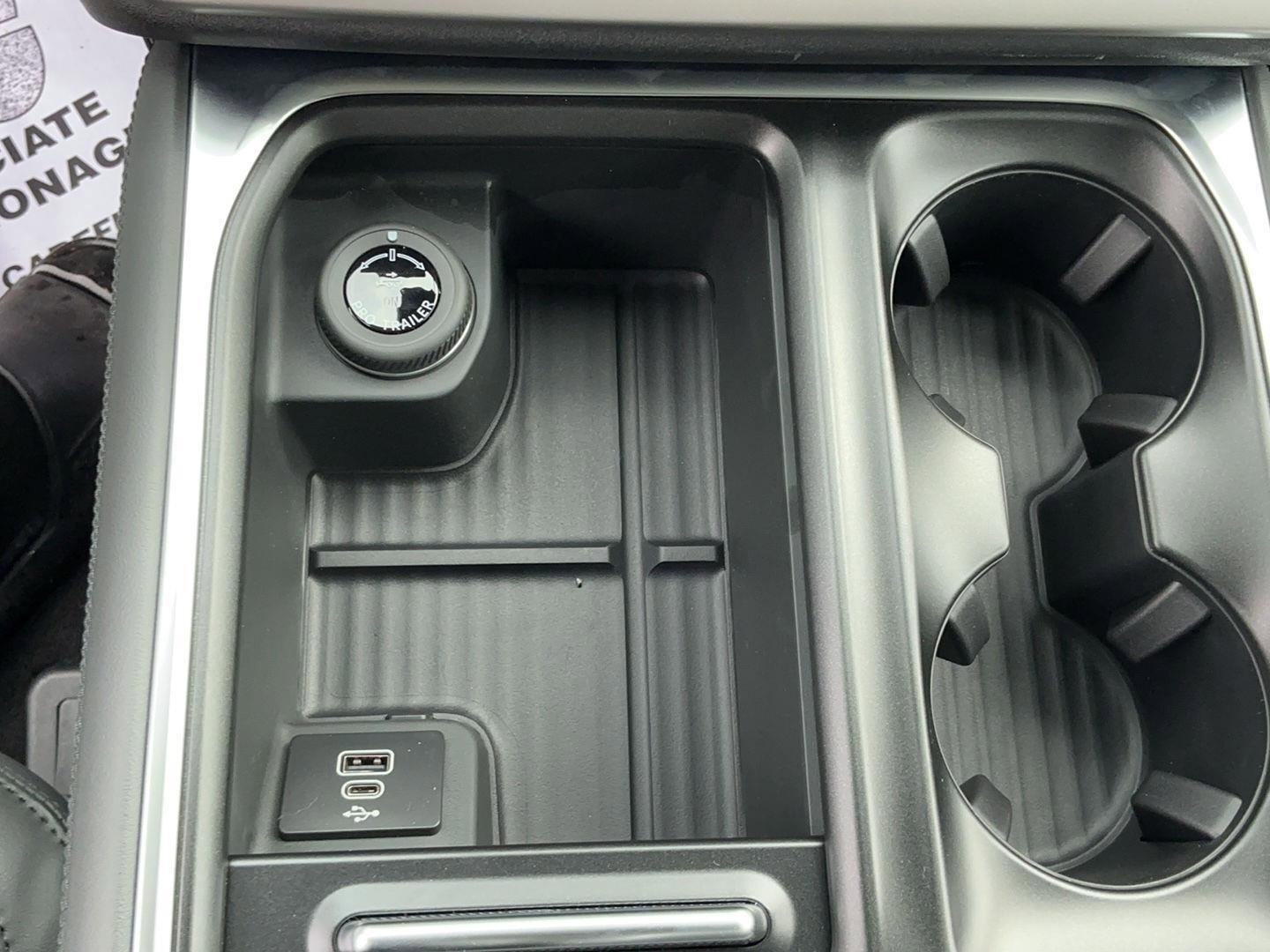 New 2026 Ford Expedition Active RWD image 17