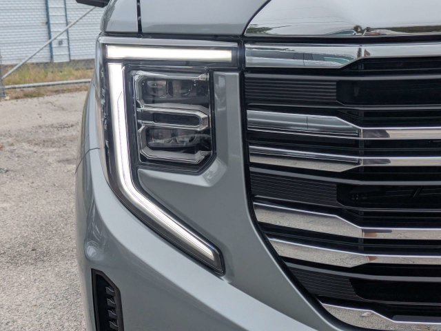 New 2026 GMC Sierra 1500 SLT AWD/4WD image 11
