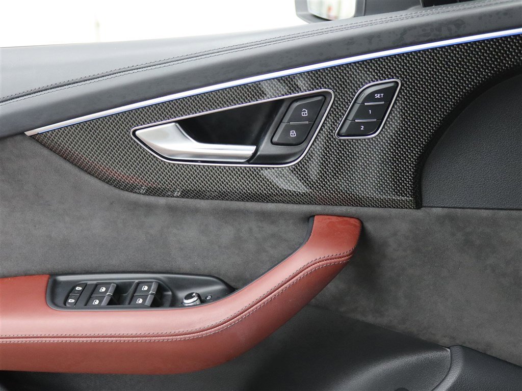 Used 2022 Audi SQ7 Prestige image 40