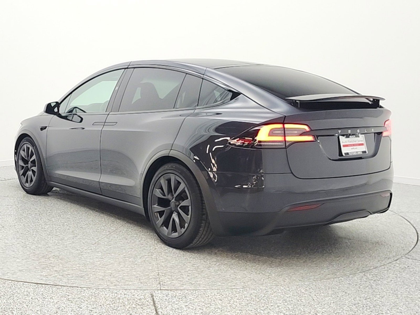 Used 2024 Tesla Model X image 7