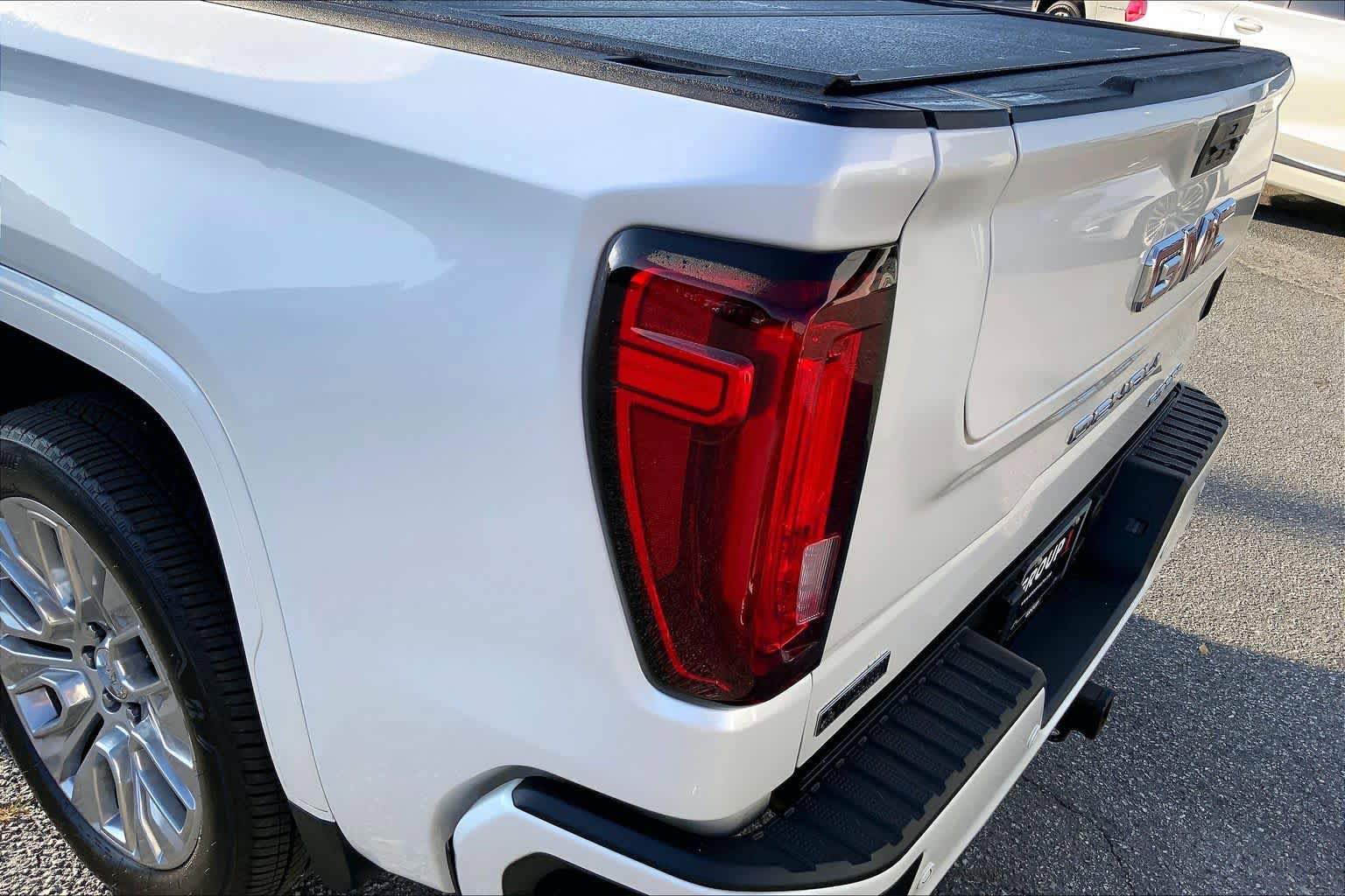 Used 2022 GMC Sierra 1500 Denali w/ Denali Reserve Package AWD/4WD image 27