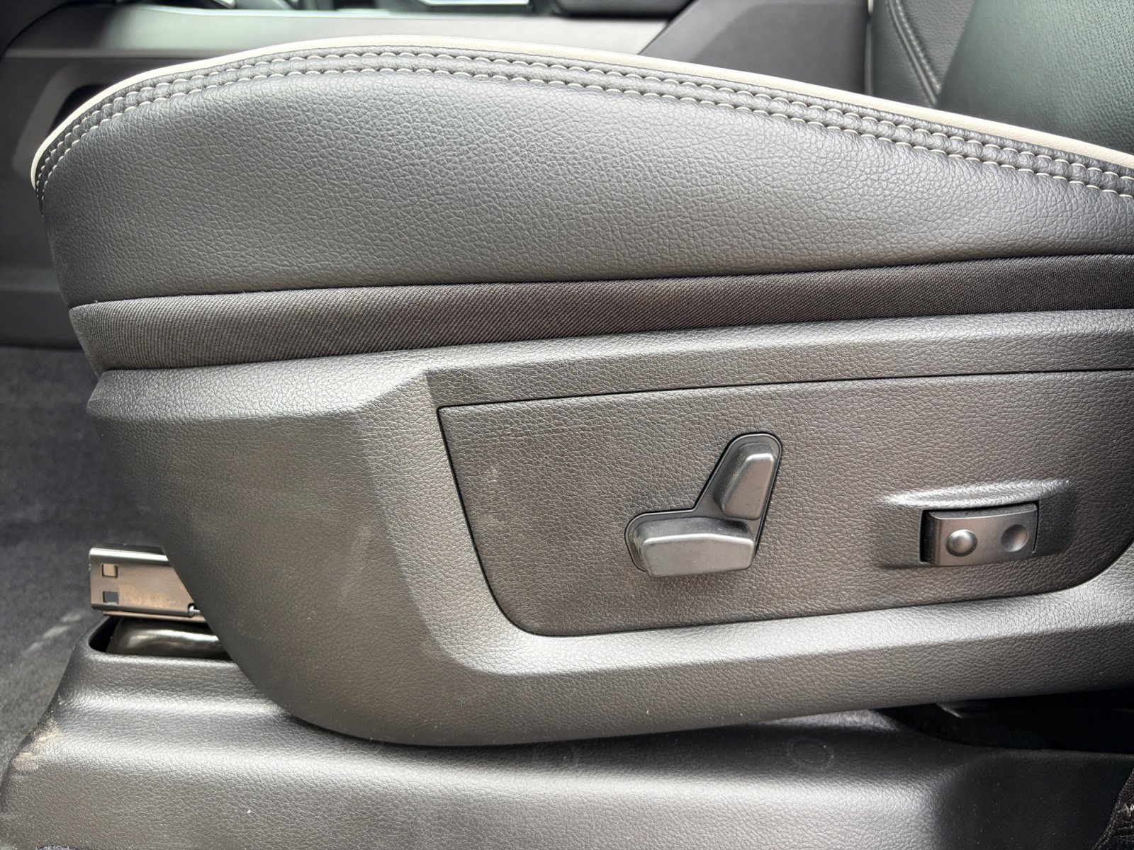 New 2026 RAM 3500 Laramie image 15