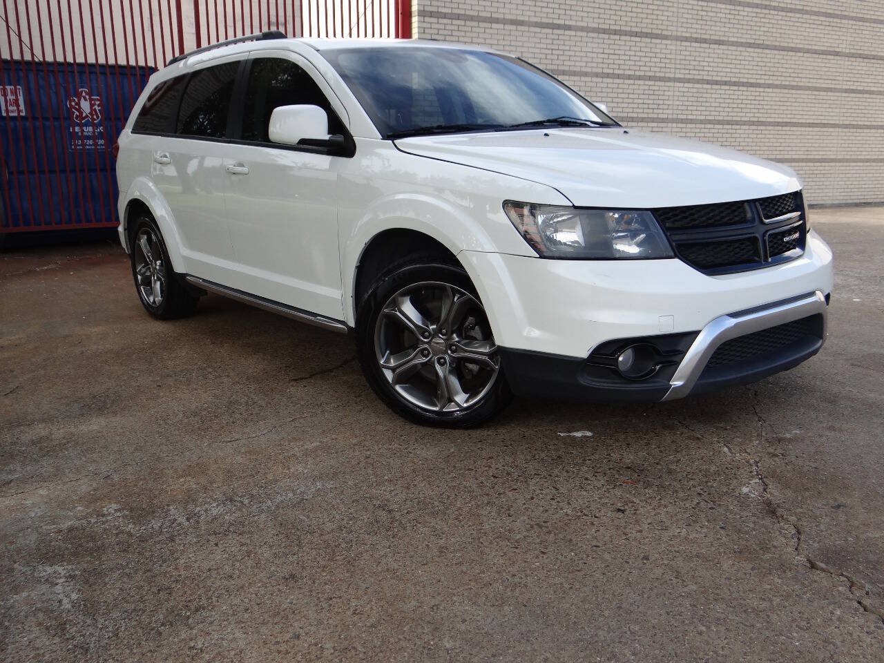 Used 2017 Dodge Journey Crossroad FWD image 30