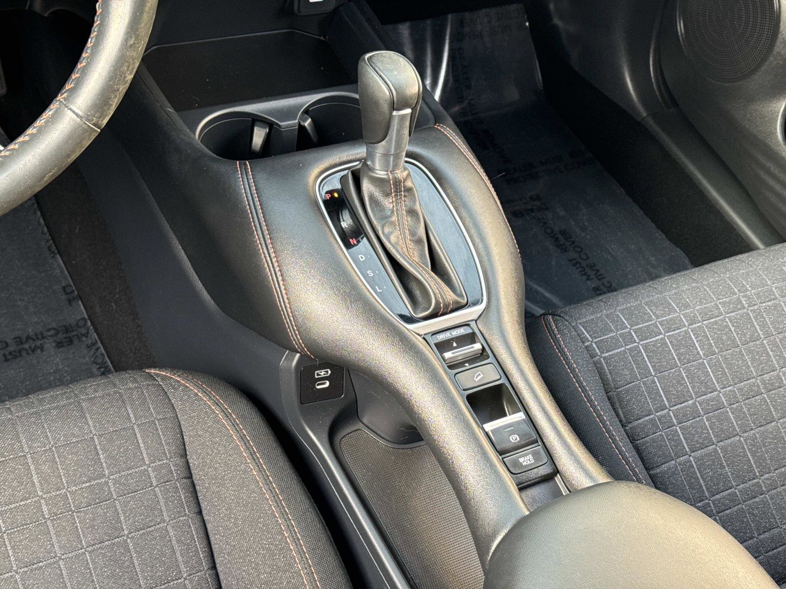 Certified 2025 Honda HR-V Sport image 5