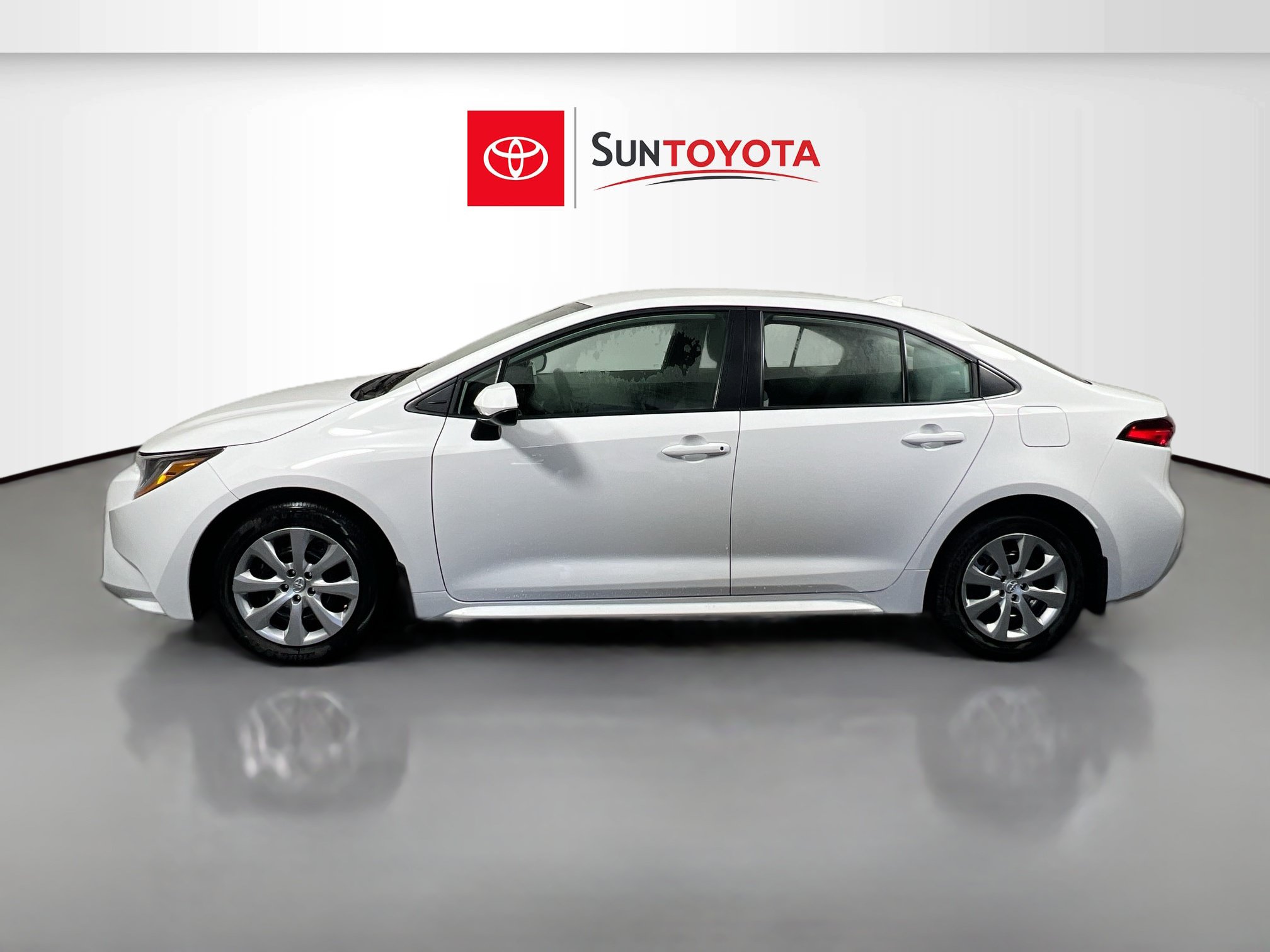 Used 2026 Toyota Corolla LE FWD image 7