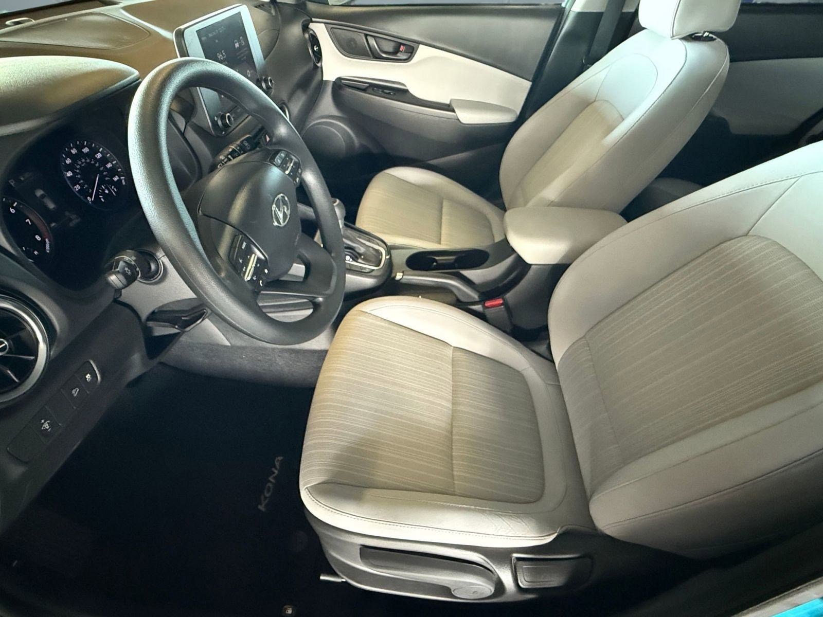 Used 2022 Hyundai Kona SEL w/ Cargo Package image 5