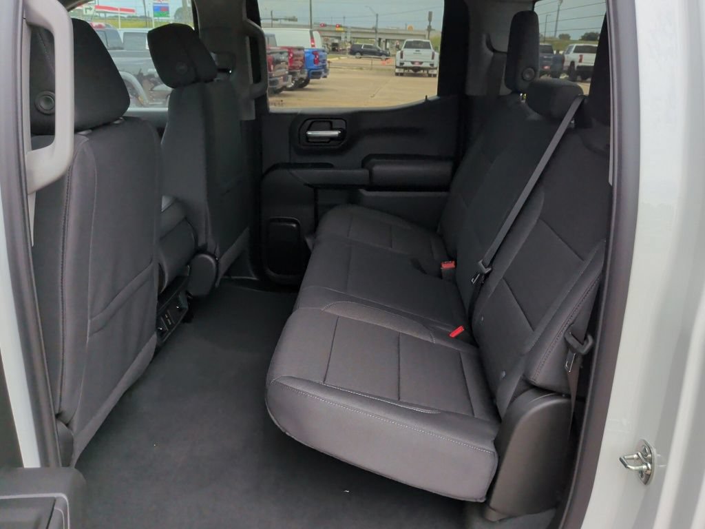 New 2026 Chevrolet Silverado 1500 Custom w/ LPO, Dark Essentials Package RWD image 30