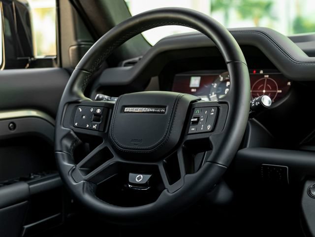 Certified 2025 Land Rover Defender 110 AWD/4WD image 20