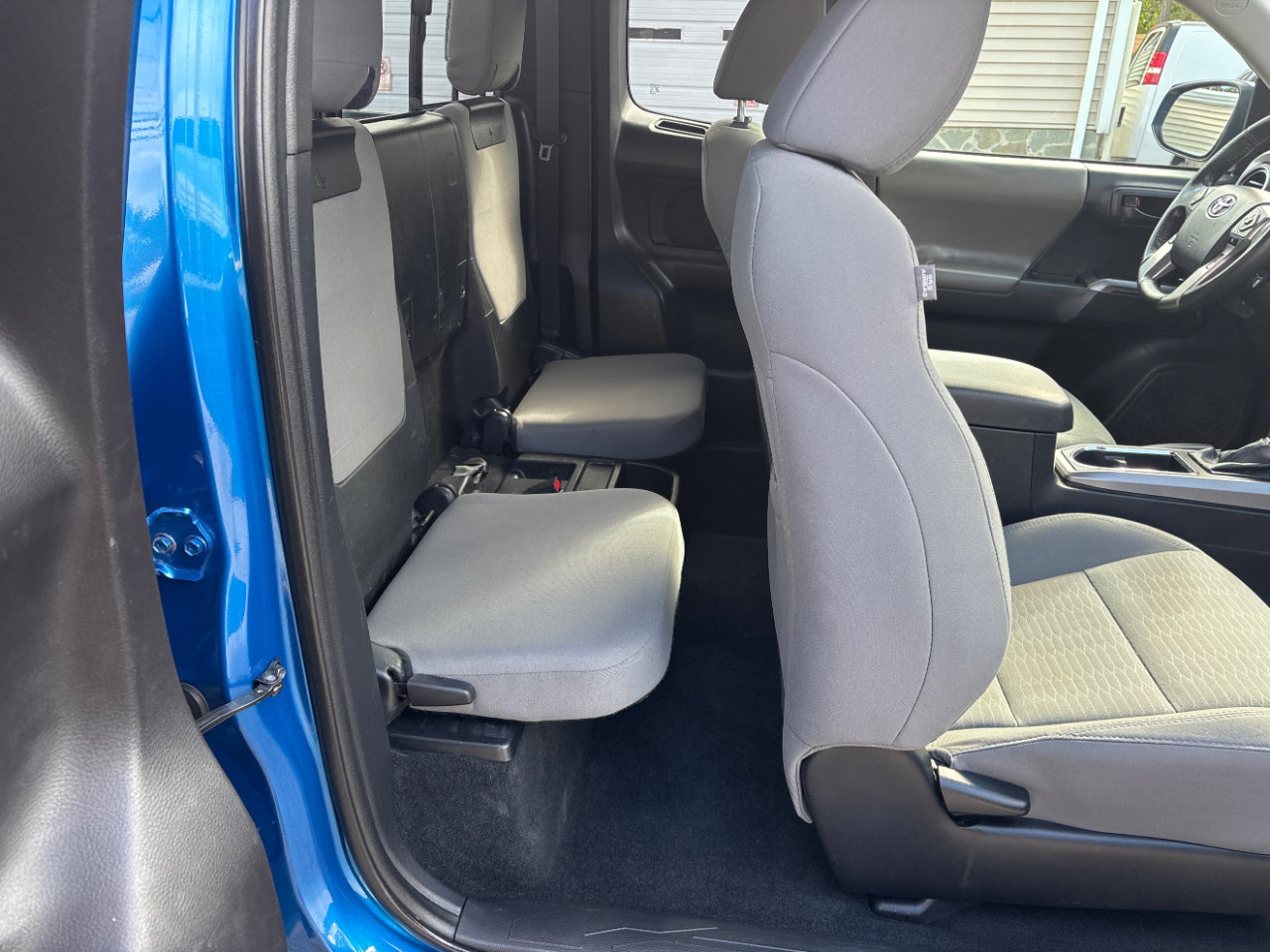 Used 2018 Toyota Tacoma SR5 image 14