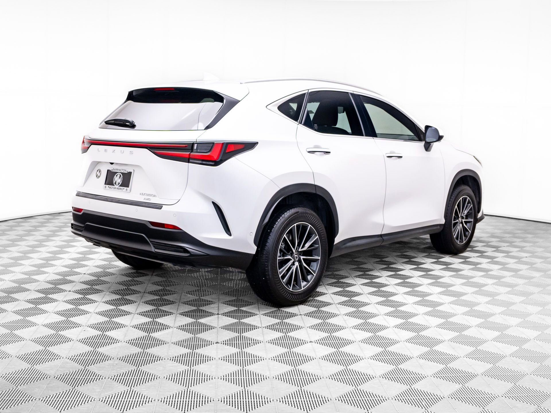 Used 2024 Lexus NX 350h AWD w/ Vision Package image 6