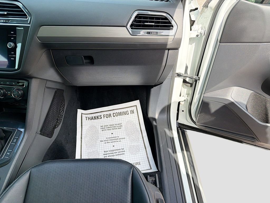 Used 2019 Volkswagen Tiguan SEL image 18