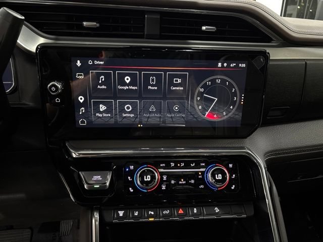 Used 2024 GMC Sierra 2500 Denali w/ Denali Reserve Package AWD/4WD image 24