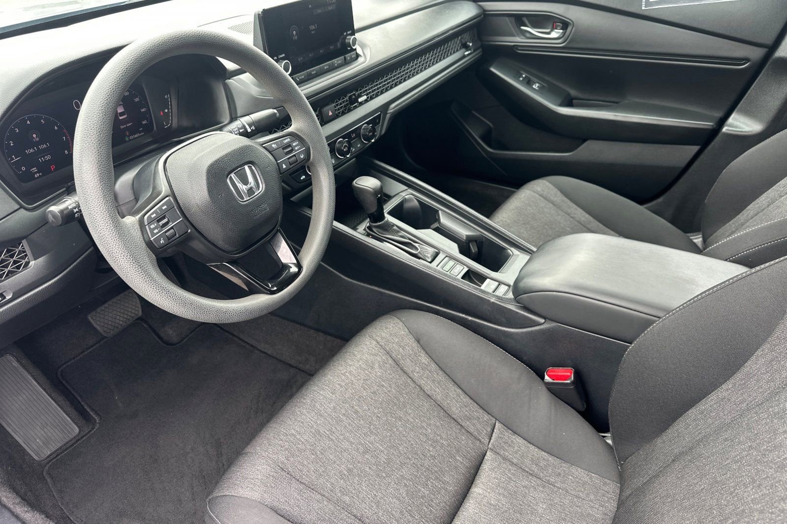 Used 2024 Honda Accord EX image 10