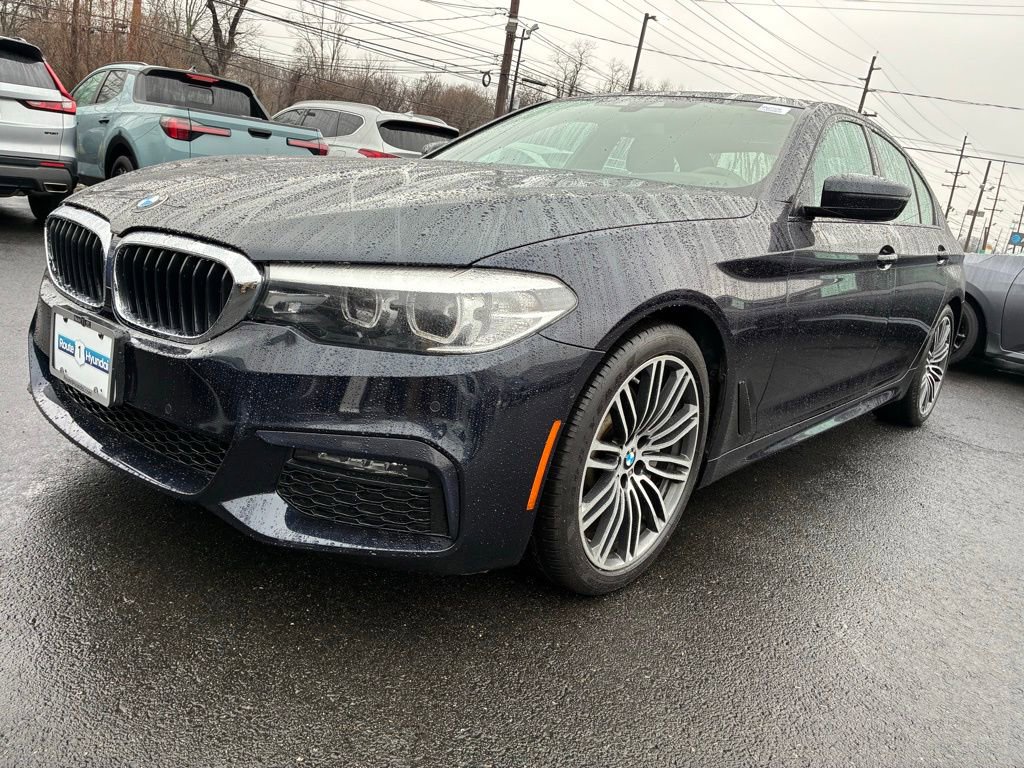 Used 2019 BMW 530i xDrive w/ M Sport Package image 3