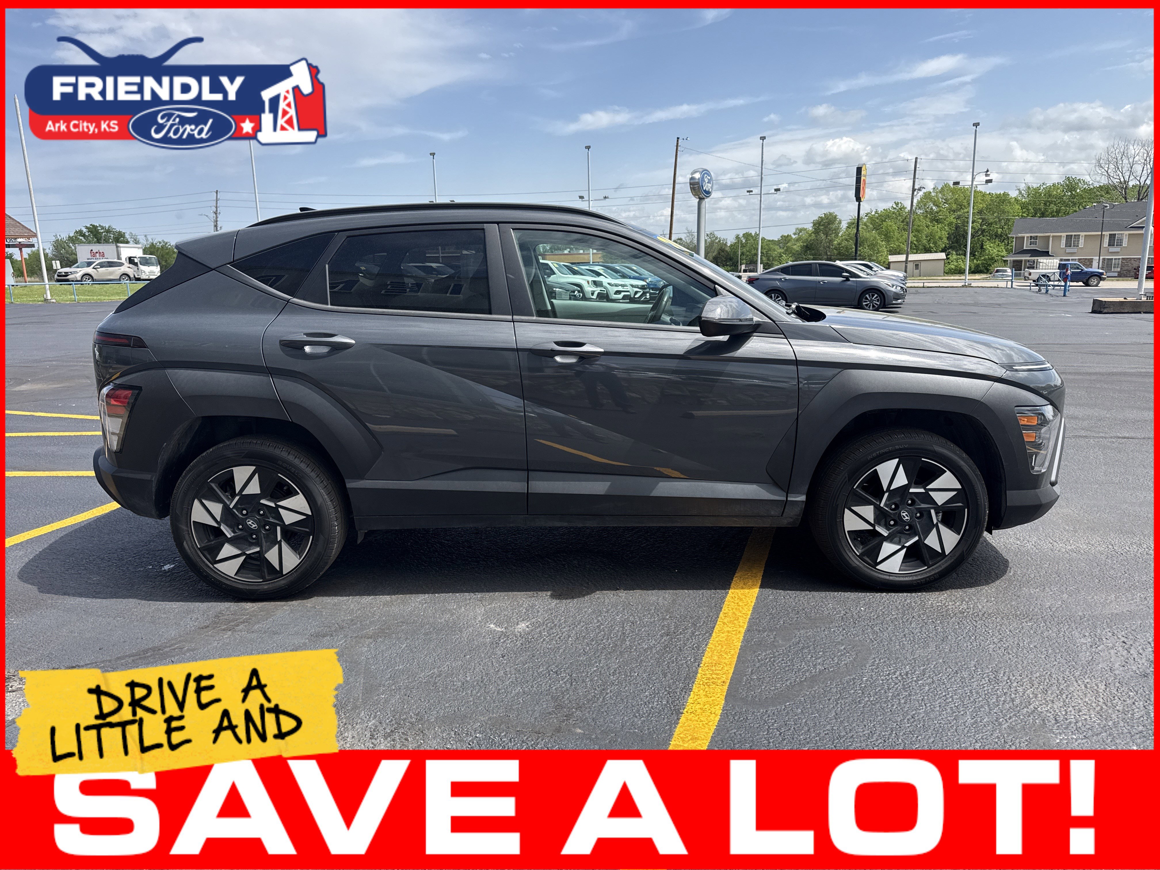 Used 2024 Hyundai Kona SEL AWD/4WD image 4