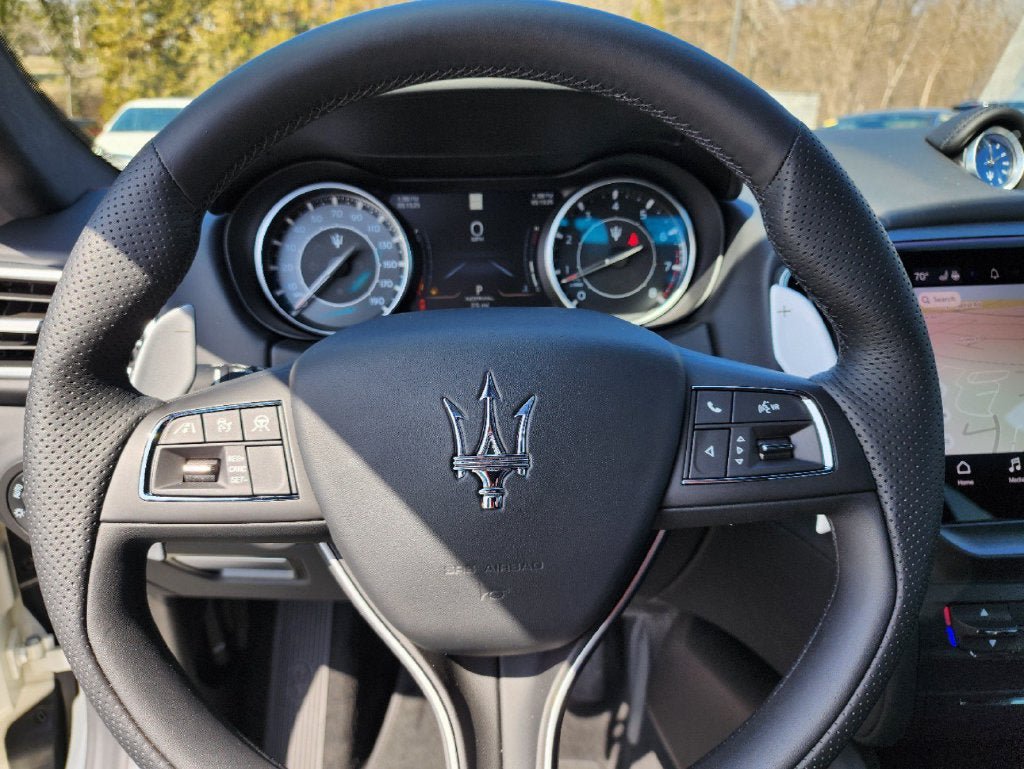 New 2024 Maserati Ghibli Modena Ultima Q4 AWD/4WD image 31