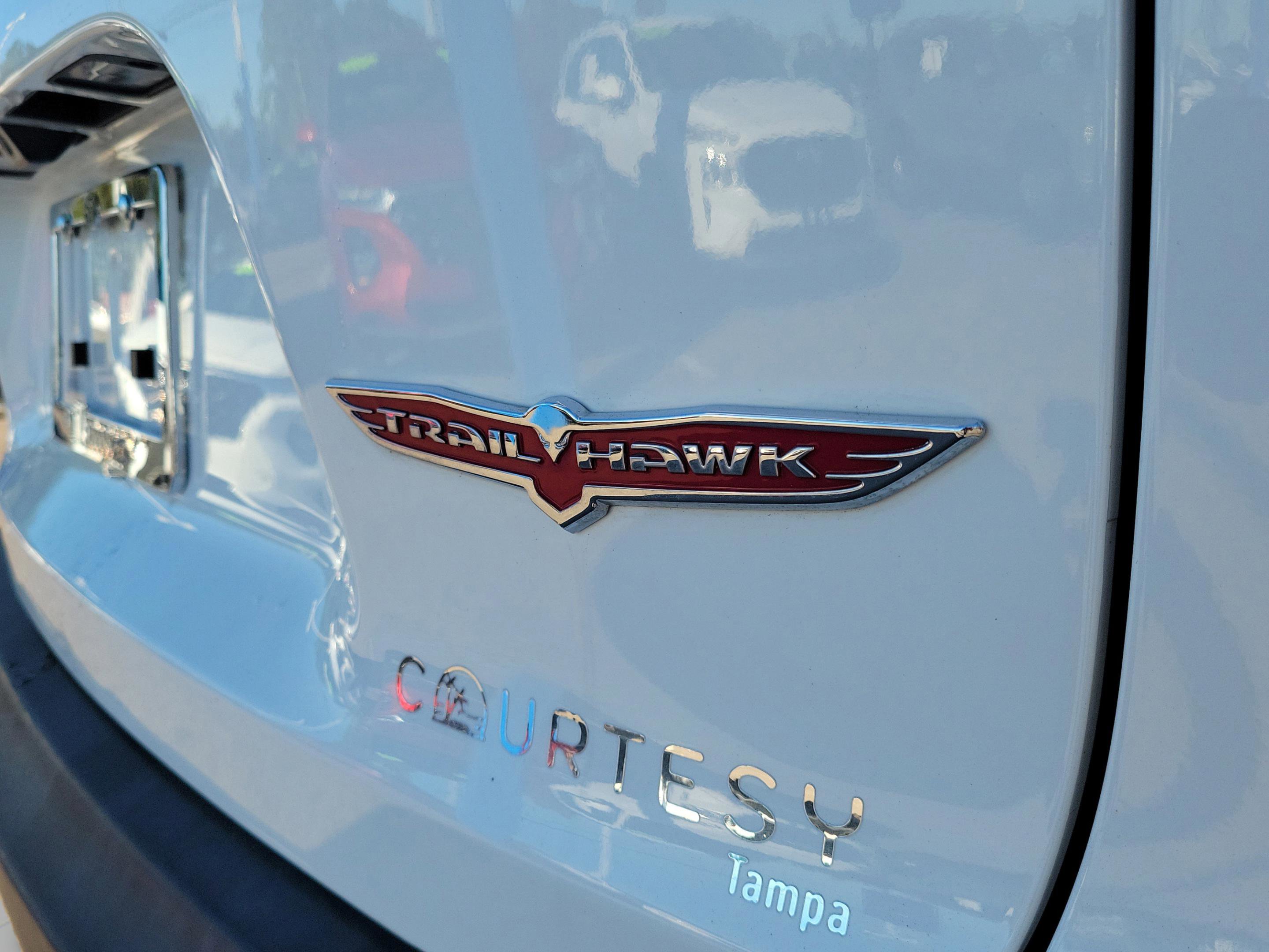 Used 2021 Jeep Cherokee Trailhawk w/ Comfort/Convenience Group image 36