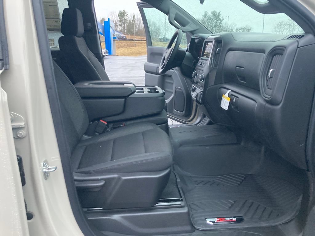 New 2026 Chevrolet Silverado 1500 Custom Trail Boss w/ Turbomax Blackout Package image 32