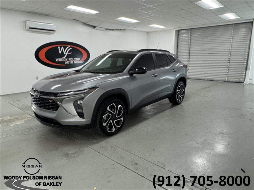 Used 2025 Chevrolet Trax RS w/ Driver Confidence Package