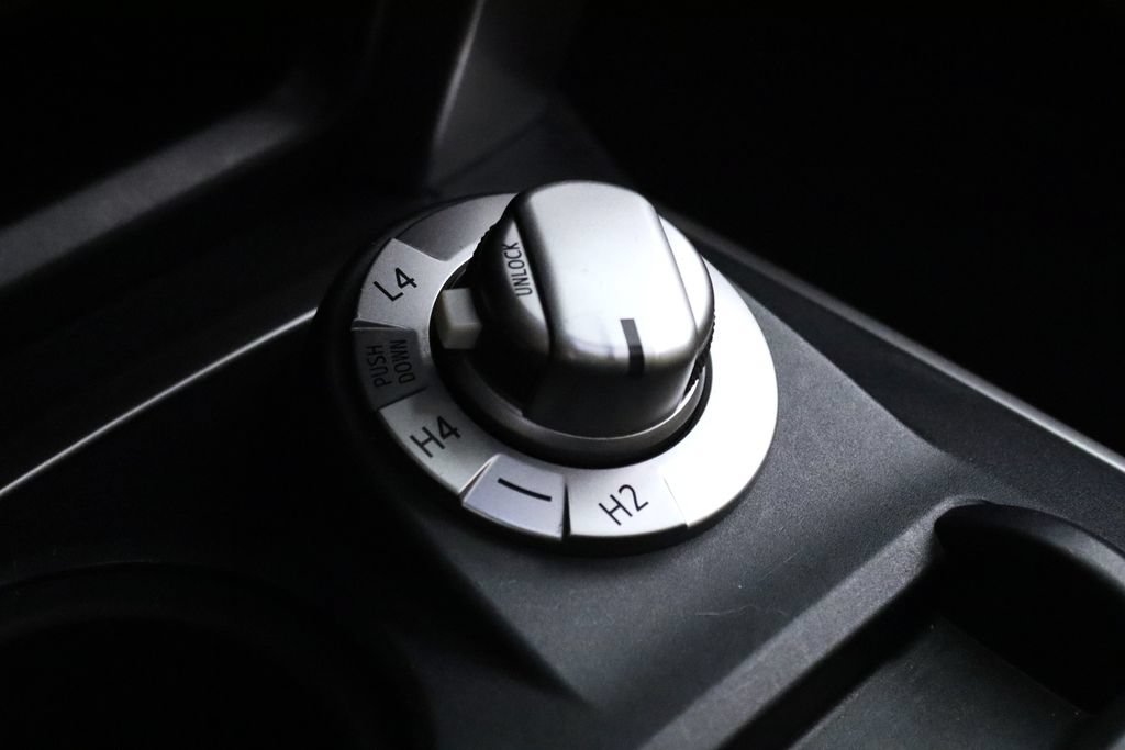 Used 2016 Toyota 4Runner SR5 Premium AWD/4WD image 31