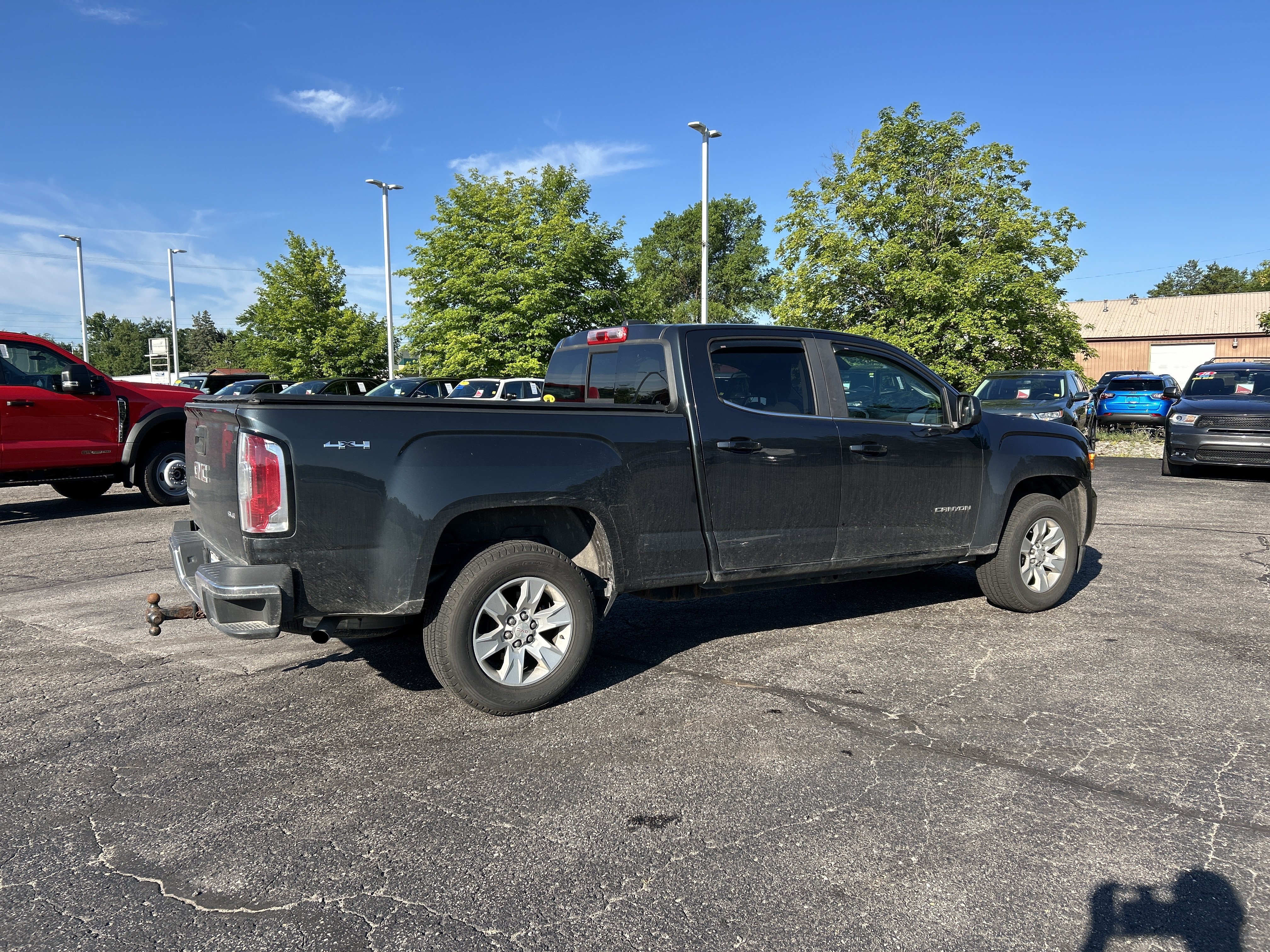 Used 2018 GMC Canyon SLE w/ SLE Convenience Package AWD/4WD image 4