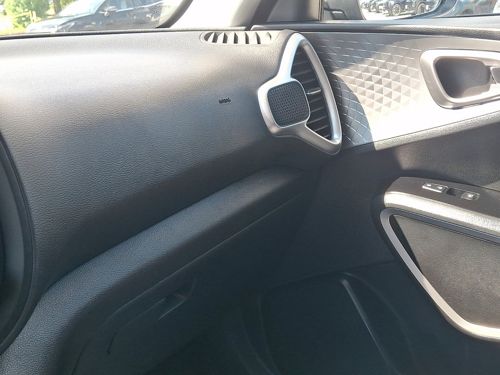 Used 2024 Kia Soul LX w/ Option Group 015 FWD image 37
